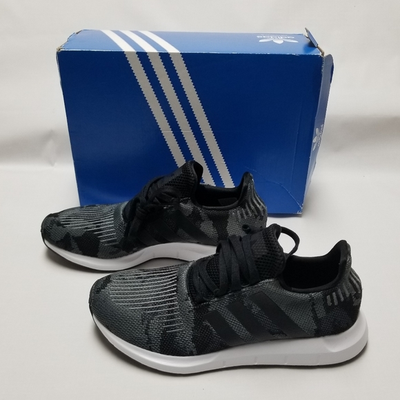 adidas swift run black camo